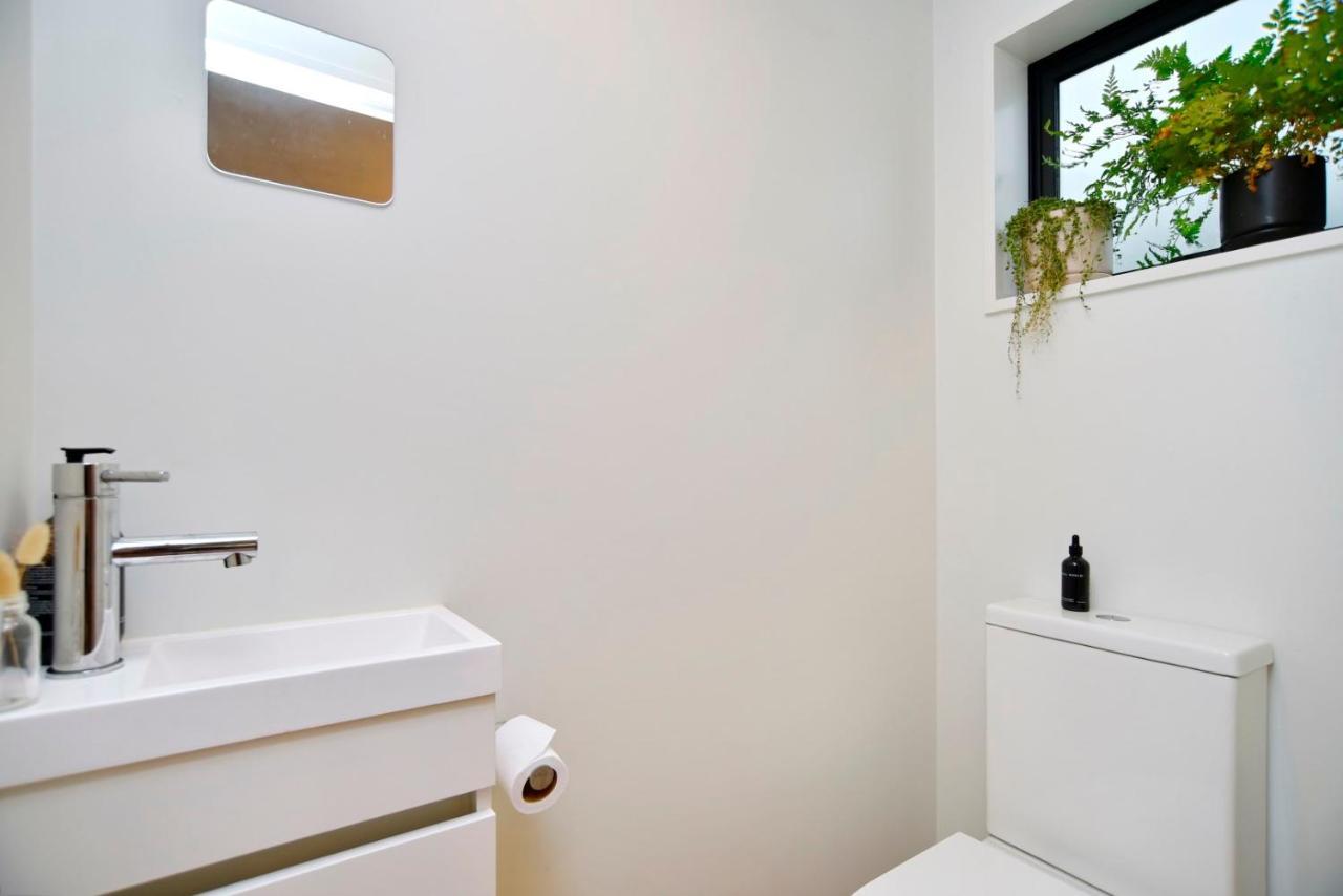 Urban Escape Addington Townhouse Walk To Stadium & Cafes Christchurch Buitenkant foto